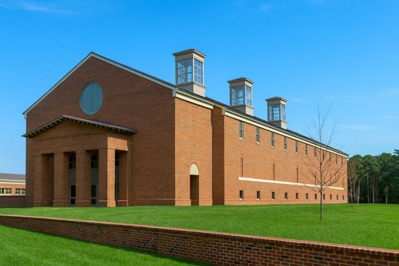 Who Does Roofing Service